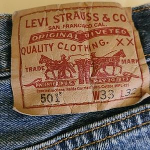 501 Levi Strauss & Co. 34 w 32 L.
